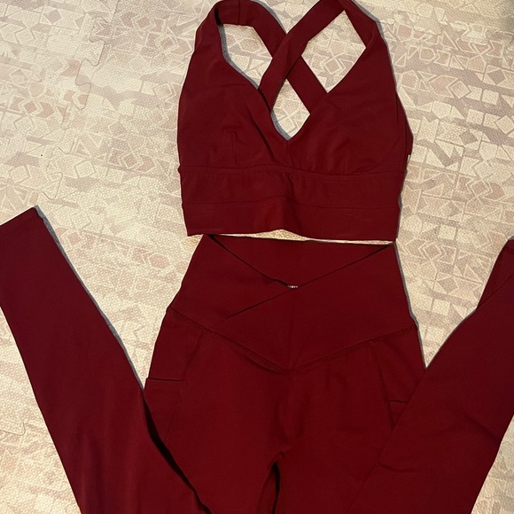 Buffbunny Dark Red Set - Picture 2 of 3